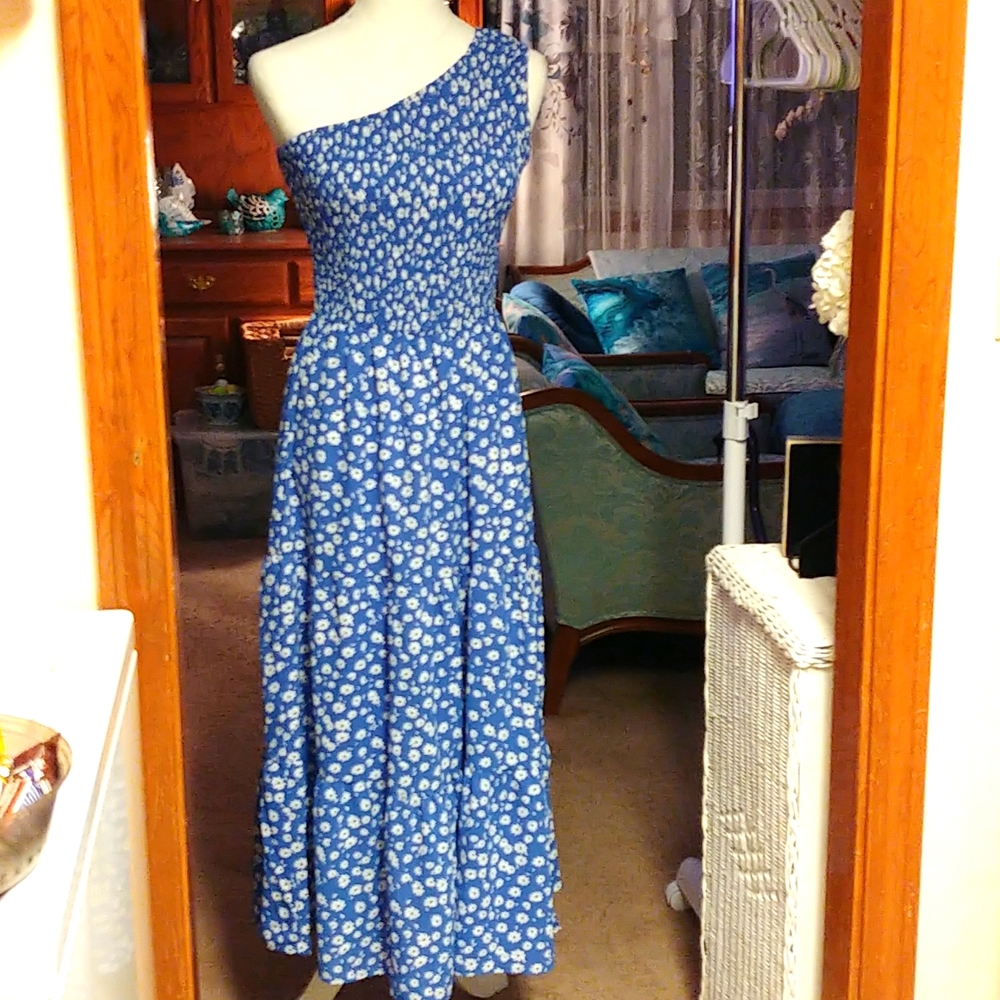 BTFBM One shoulder blue & white floral maxi dress. Size S - Picture 2 of 10
